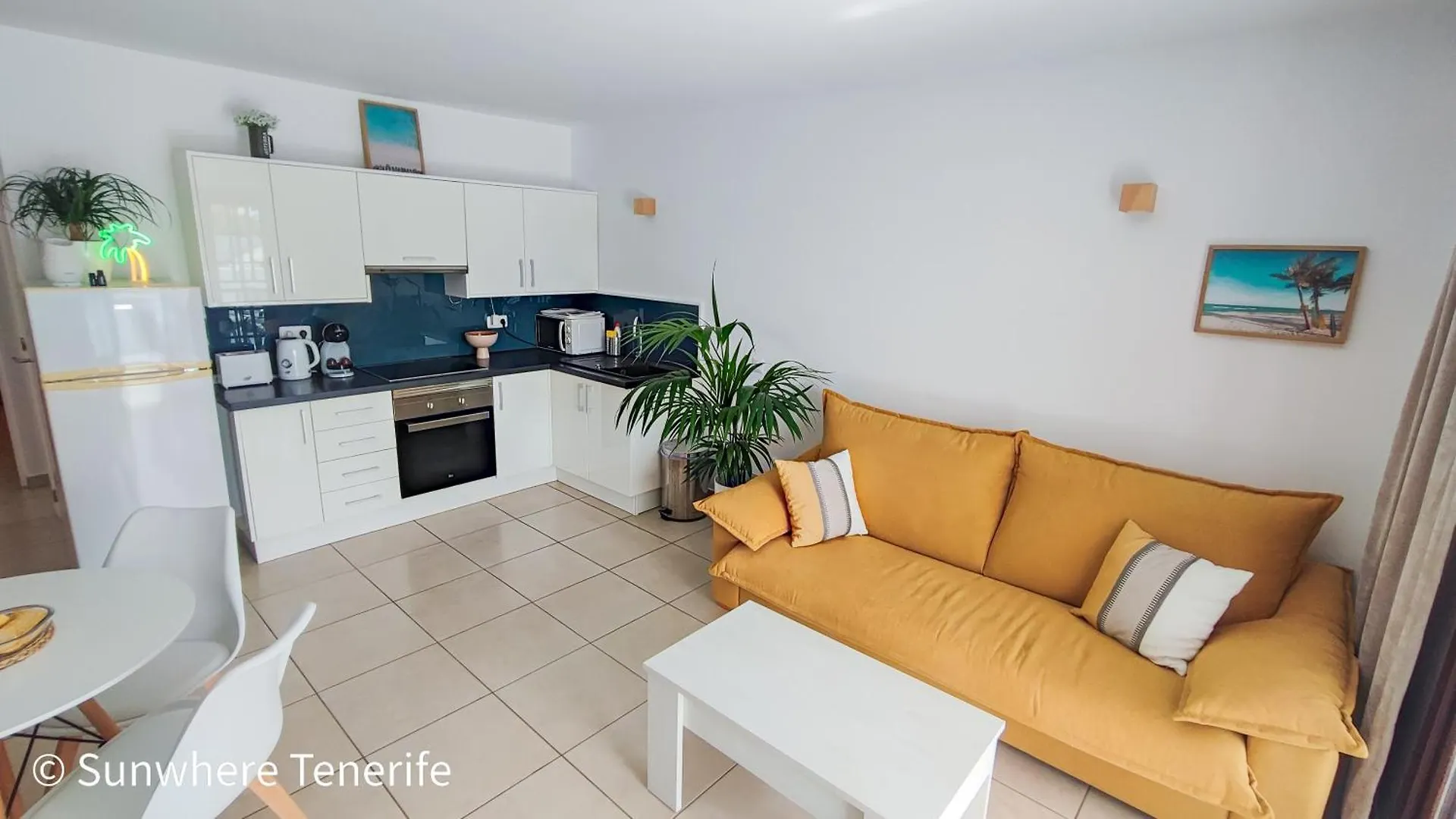 Kontakte von Primavera Apartment By The Beach Costa Adeje